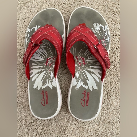 CLARKS Collection Sandals - SZ 6 - Picture 2 of 7